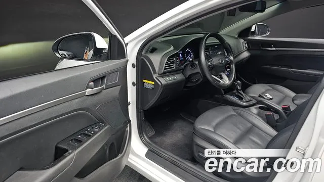 Hyundai Avante 2019 thumb 10
