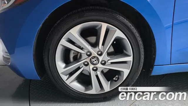 Hyundai Avante 2017 thumb 5