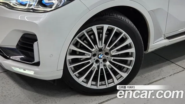 BMW X7 2019 thumb 3