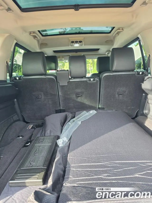 Land Rover Discovery 2014 thumb 10