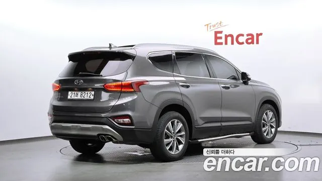 Hyundai Santa Fe 2019 thumb 2