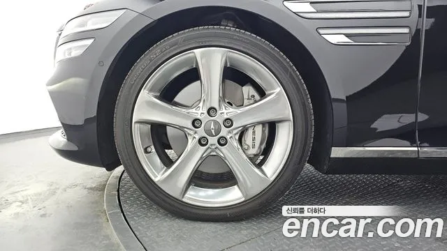 Genesis G80 2020 thumb 5