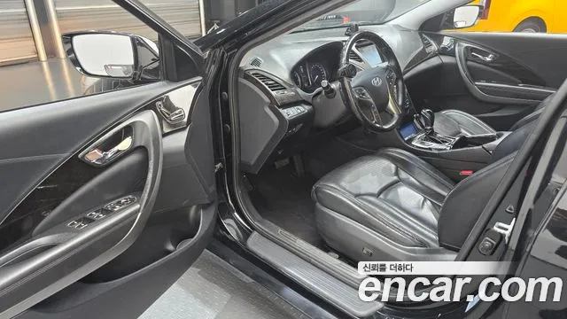 Hyundai Grandeur 2011 thumb 10