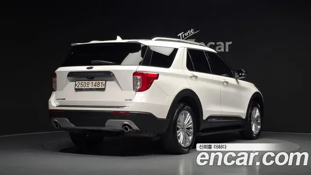 Ford Explorer 2020 thumb 2
