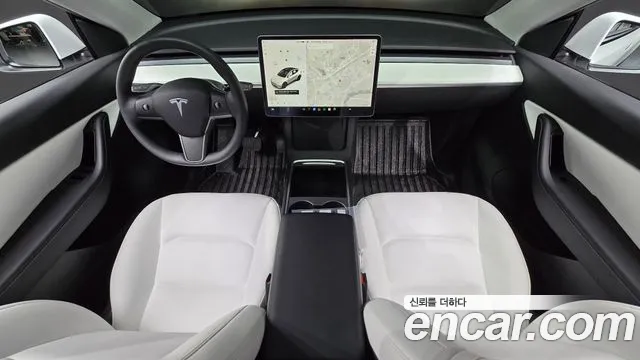 Tesla Model Y 2021 thumb 6