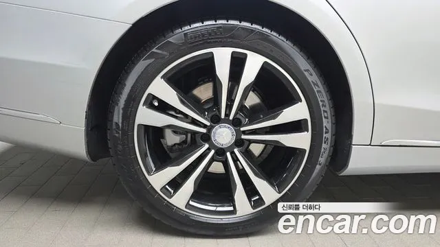 Mercedes-Benz S-Класс 2016 thumb 5