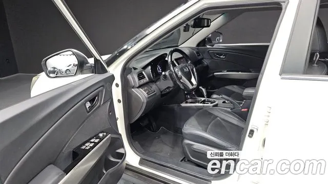 KG_Mobility_Ssangyong TIBOLI 2015 thumb 10