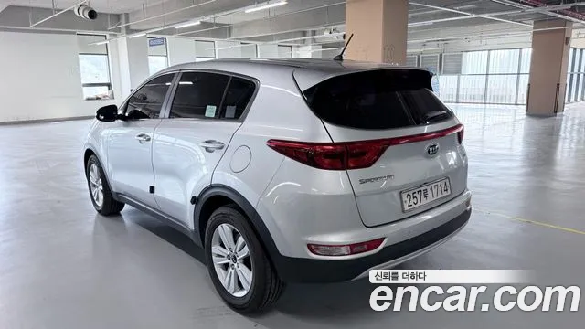 Kia Sportage 2016 thumb 4