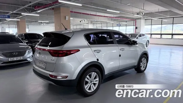 Kia Sportage 2016 thumb 5