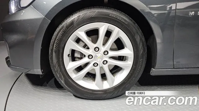ChevroletGMDaewoo Malibu 2018 thumb 4