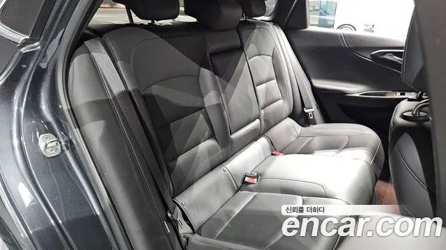 ChevroletGMDaewoo Malibu 2018 thumb 10