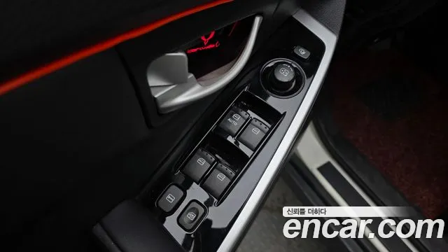 KG_Mobility_Ssangyong KORANDO 2016 thumb 12