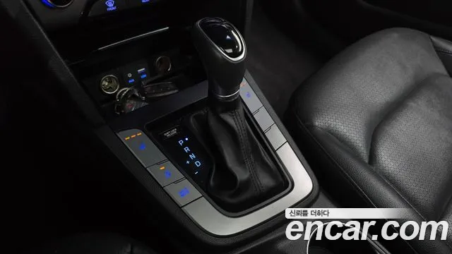 Hyundai Avante 2016 thumb 9
