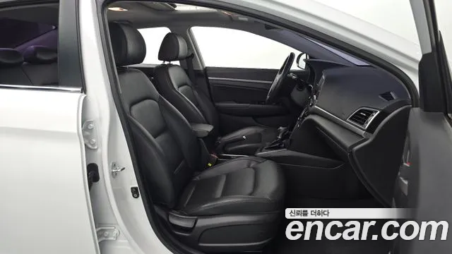 Hyundai Avante 2016 thumb 11