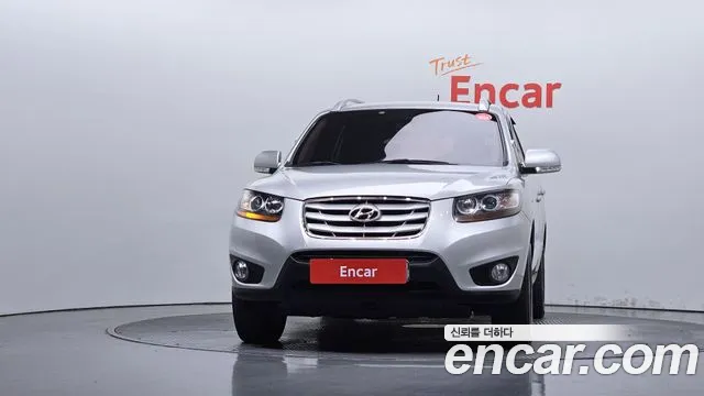 Hyundai Santa Fe 2011 thumb 3