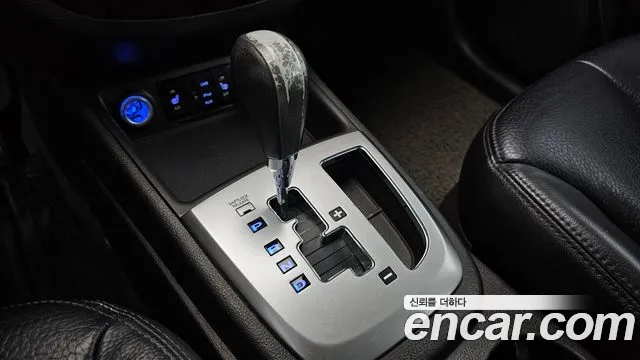 Hyundai Santa Fe 2011 thumb 9