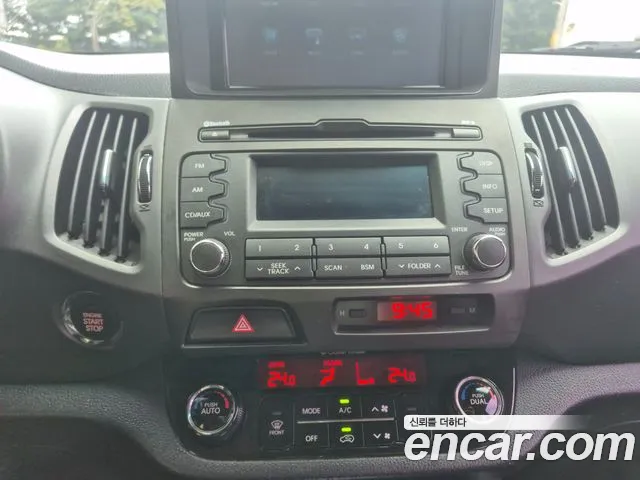 Kia Sportage 2011 thumb 10