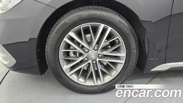 Hyundai Grandeur 2017 thumb 5