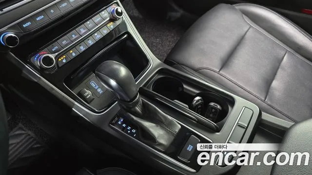 Hyundai Grandeur 2017 thumb 9