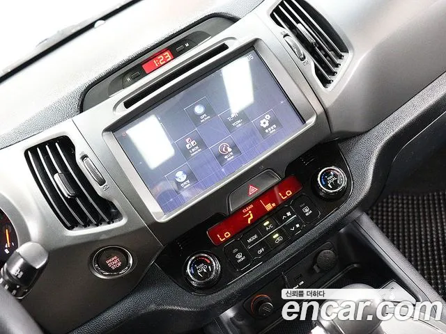 Kia Sportage 2011 thumb 7