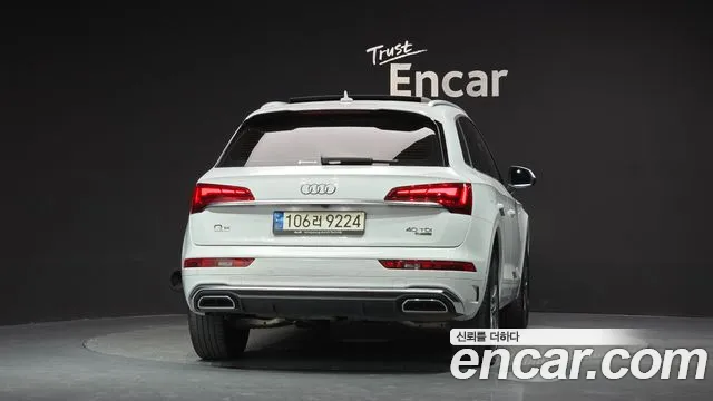 Audi Q5 2021 thumb 4