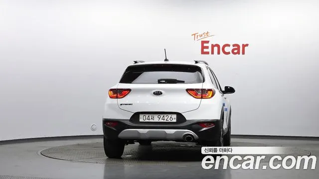Kia Stonic 2017 thumb 4