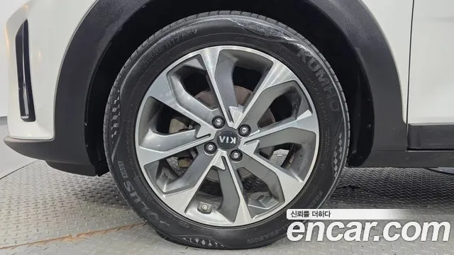 Kia Stonic 2017 thumb 5
