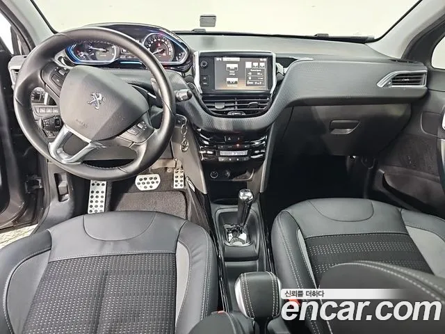 Peugeot 2008 2015 thumb 7