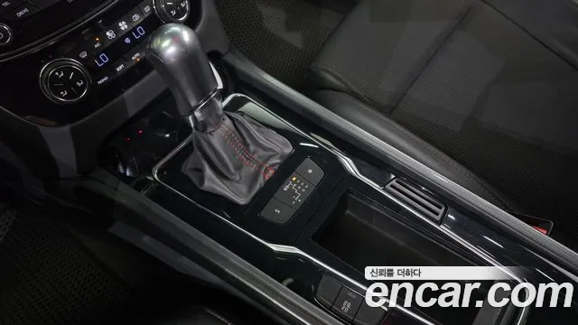 Peugeot 508 2016 thumb 9