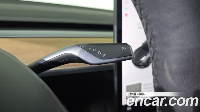 Tesla Model 3 2021 thumb 9
