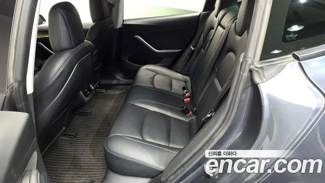 Tesla Model 3 2021 thumb 11