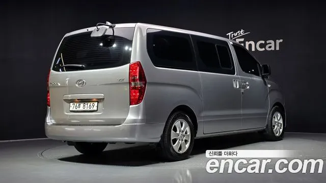 Hyundai Starex 2018 thumb 2