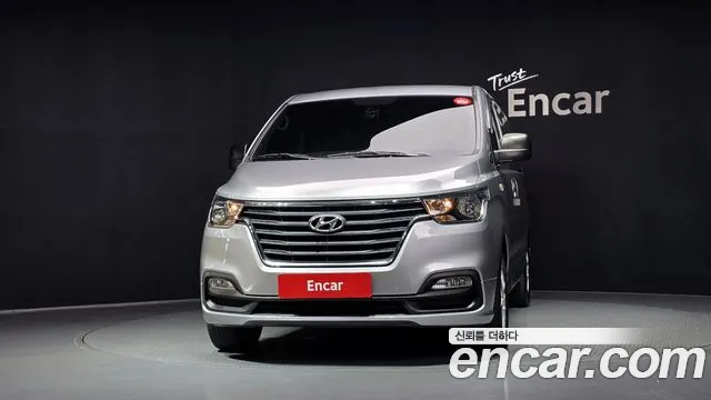 Hyundai Starex 2018 thumb 3