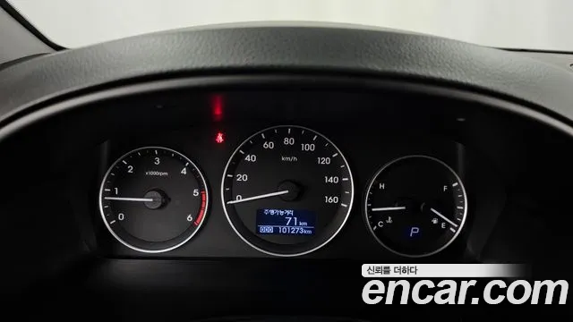 Hyundai Starex 2018 thumb 8