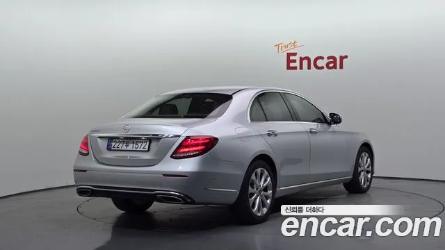 Mercedes-Benz E-Класс 2019 thumb 2