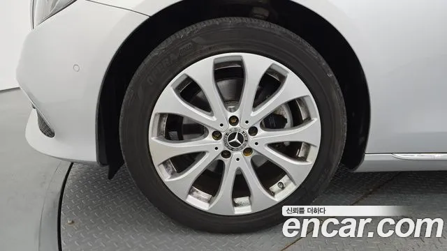 Mercedes-Benz E-Класс 2019 thumb 5