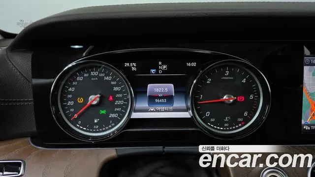 Mercedes-Benz E-Класс 2019 thumb 8