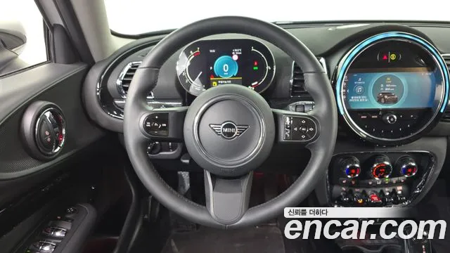 MINI Clubman 2023 thumb 12