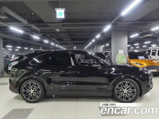 Porsche Cayenne 2026 thumb 2