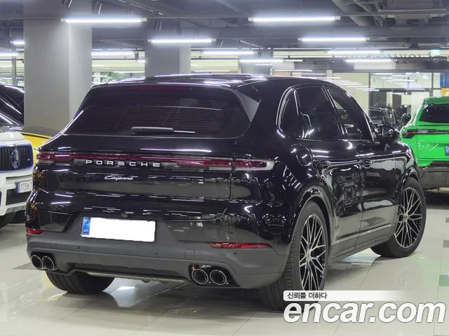 Porsche Cayenne 2026 thumb 3