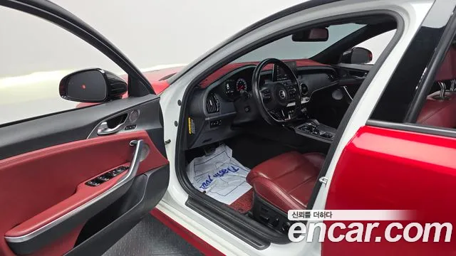 Kia Stinger 2020 thumb 9