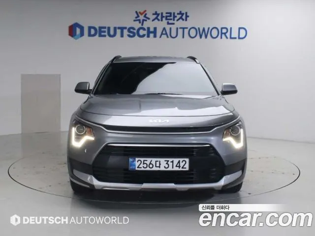 Kia Niro 2025 thumb 3