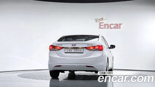 Hyundai Avante 2011 thumb 3