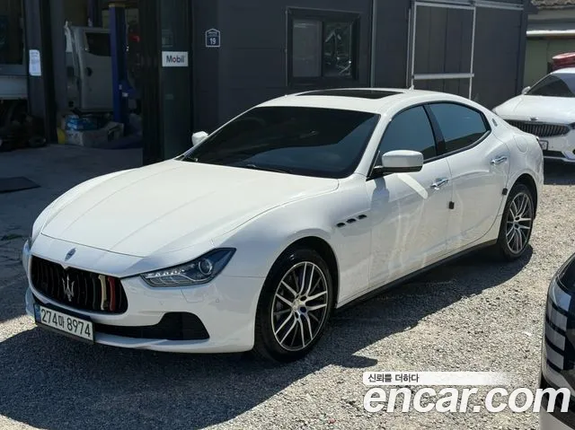 Maserati Ghibli 2015 thumb 2