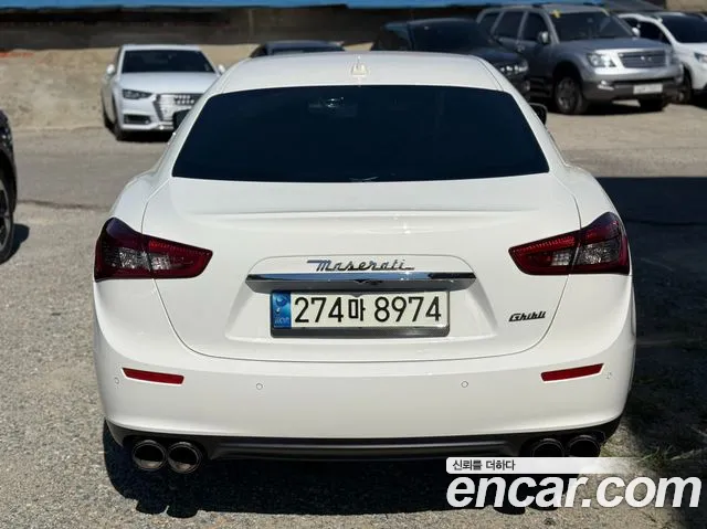Maserati Ghibli 2015 thumb 3