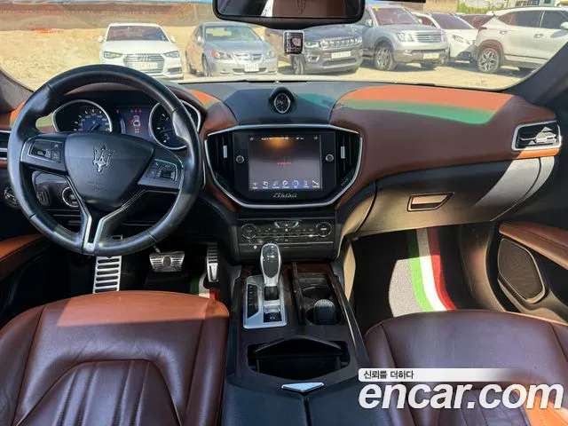 Maserati Ghibli 2015 thumb 7