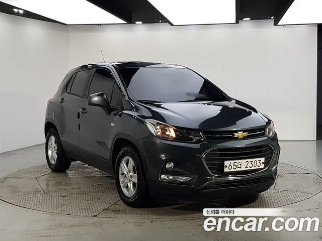 ChevroletGMDaewoo Tracker 2017 thumb 3