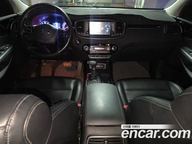 Kia Sorento 2017 thumb 6