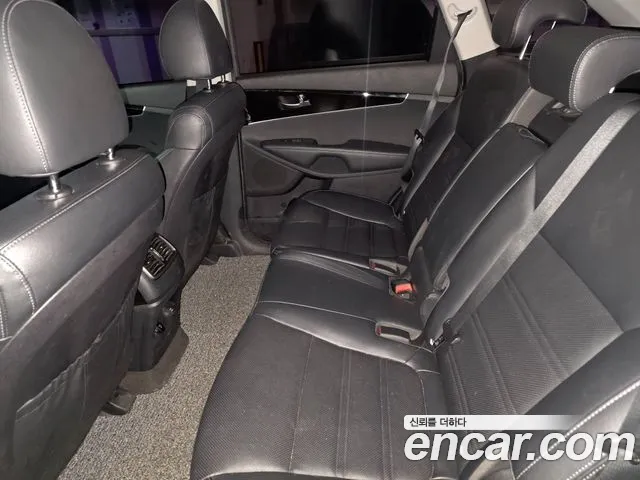 Kia Sorento 2017 thumb 8