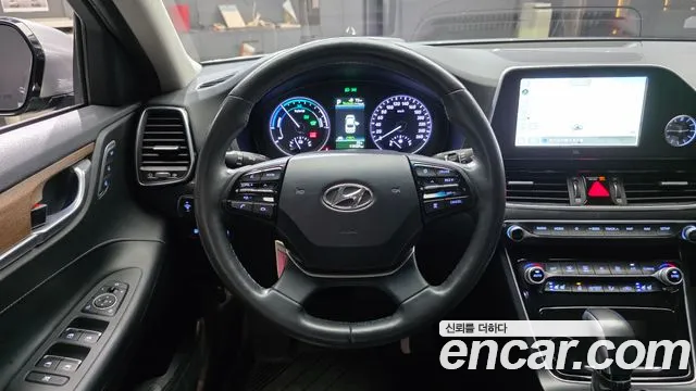 Hyundai Grandeur 2017 thumb 12